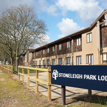 Stoneleigh Park Lodge Ashow Exterior foto